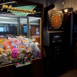 Golden Key Lounge - Fun n games