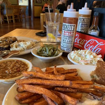 Puckett's Restaurant - Yum - Southern Near Me - Pigeon Forge, Tennessee Puckett's Restaurant - Yum - Southern Near Me - Pigeon Forge, Tennessee