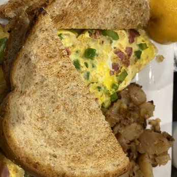 Keke's Breakfast Cafe - Western omelette - Breakfast & Brunch Near Me - Windermere, Florida Keke's Breakfast Cafe - Western omelette - Breakfast & Brunch Near Me - Windermere, Florida