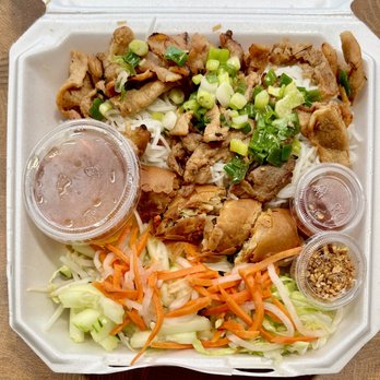 Le's Pho - 35. charbroiled pork vermicelli - Vietnamese Near Me - Cedarburg, Wisconsin Le's Pho - 35. charbroiled pork vermicelli - Vietnamese Near Me - Cedarburg, Wisconsin
