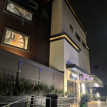 IPIC Westwood - entrance to the theater. - Cinema Near Me - Los Angeles, California