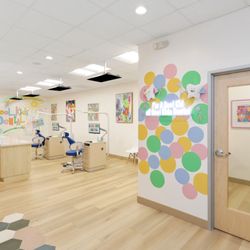 Cool Kids Dental - Cool Kids Dental bay for hygiene and check-ups :)