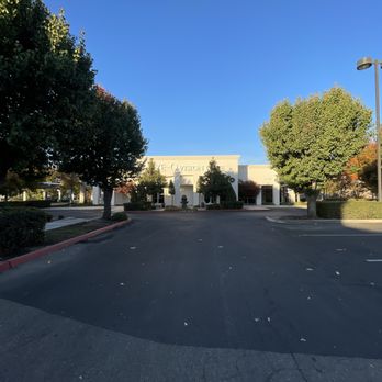 EYE-Q Vision Care - Selma - Main Building from parking lot. - Optometrists Near Me - Selma, California EYE-Q Vision Care - Selma - Main Building from parking lot. - Optometrists Near Me - Selma, California