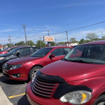 Country Donuts - Donuts Near Me - Crystal Lake, Illinois