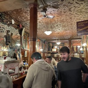 HARRY’S NEW YORK BAR - 195 Photos & 157 Reviews - 5 rue Daunou, Paris ...