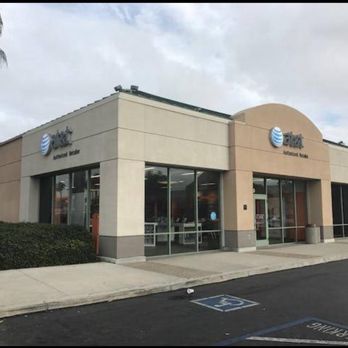 AT&T Store - Angle View of where I had my experience - Mobile Phones Near Me - Chula Vista, California AT&T Store - Angle View of where I had my experience - Mobile Phones Near Me - Chula Vista, California