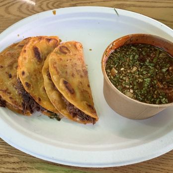 Los Cactus - Quesabirria tacos - Mexican Near Me - Columbia Heights, Minnesota