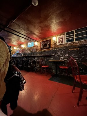 Shay's Pub & Wine Bar by null