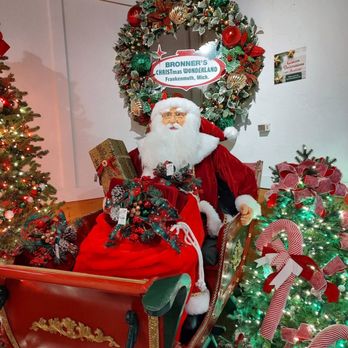 Bronner’s CHRISTmas Wonderland - Home Decor Near Me - Frankenmuth, Michigan