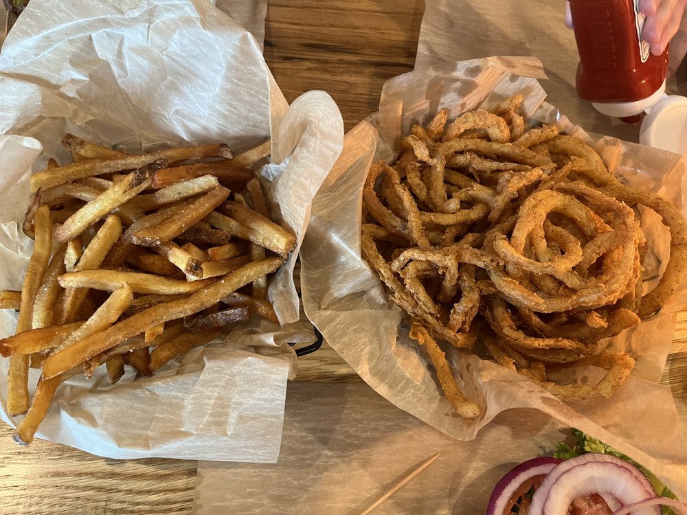 MOXIE BURGER 12 Reviews 1660 DeKalb Ave NE, Atlanta, Burgers Restaurant Reviews