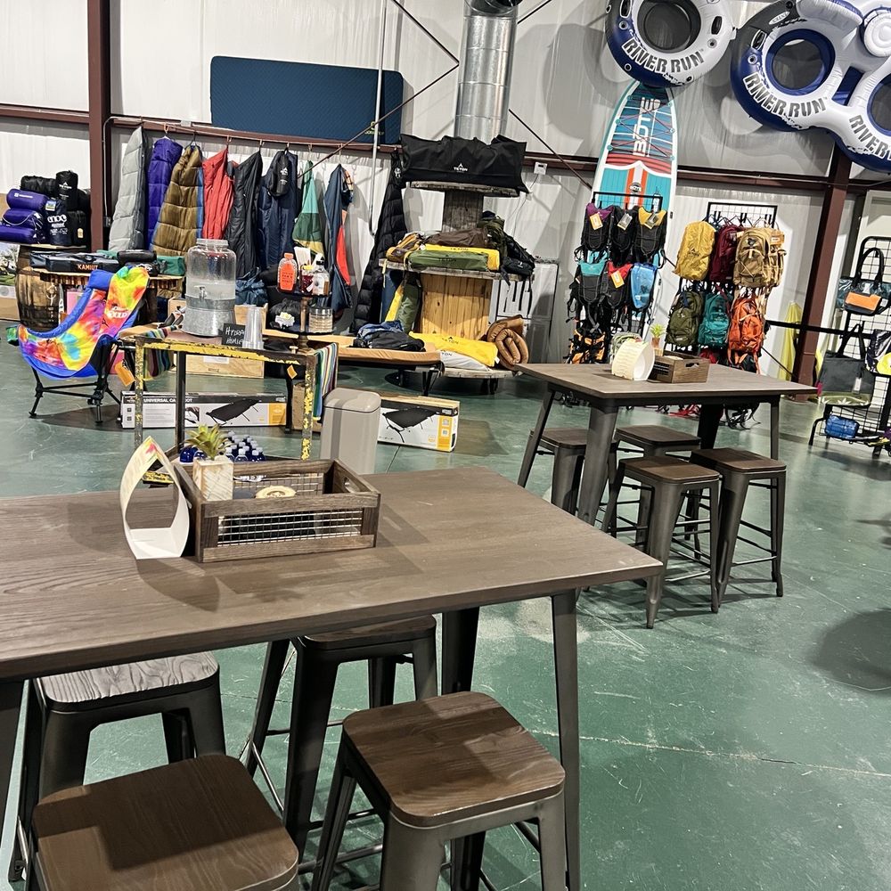 Ocoee Coffee Joint - tables and stools - Coffee & Tea Near Me - Ocoee, Tennessee