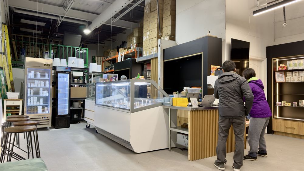 Pretty Sweet Gelato Logo