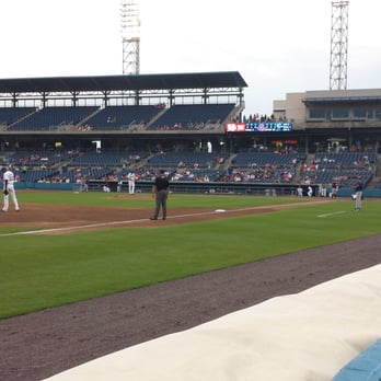 Norfolk Tides - Norfolk Tides at Harbor Park - Professional Sports Teams Near Me - Norfolk, Virginia
