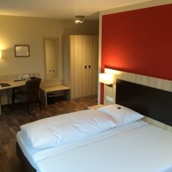 Hotel Garni Pflug - Hotels Near Me - Dornhan, BW