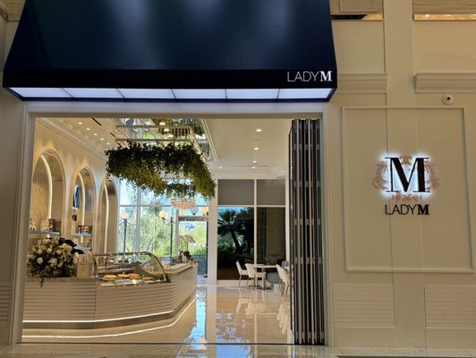 The District at Resorts World by null