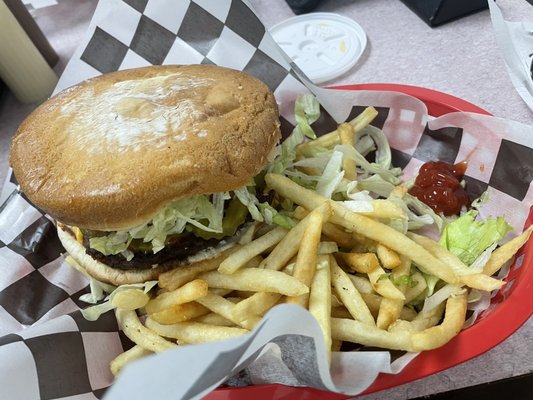 Cree-Mee Drive In by null