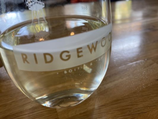 RidgeWood Bottle & Tap by null