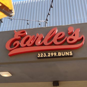 Earle's On Crenshaw - Hot Dogs Near Me - Los Angeles, California