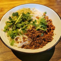 Dan Dan Noodle