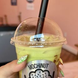 Mochinut - Roseville - Pistachio Dubai Chocolate Milk Tea + Boba~ Creamy and perfect boba!