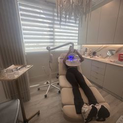 Dr Phillips Medical Spa - Teeth whitening