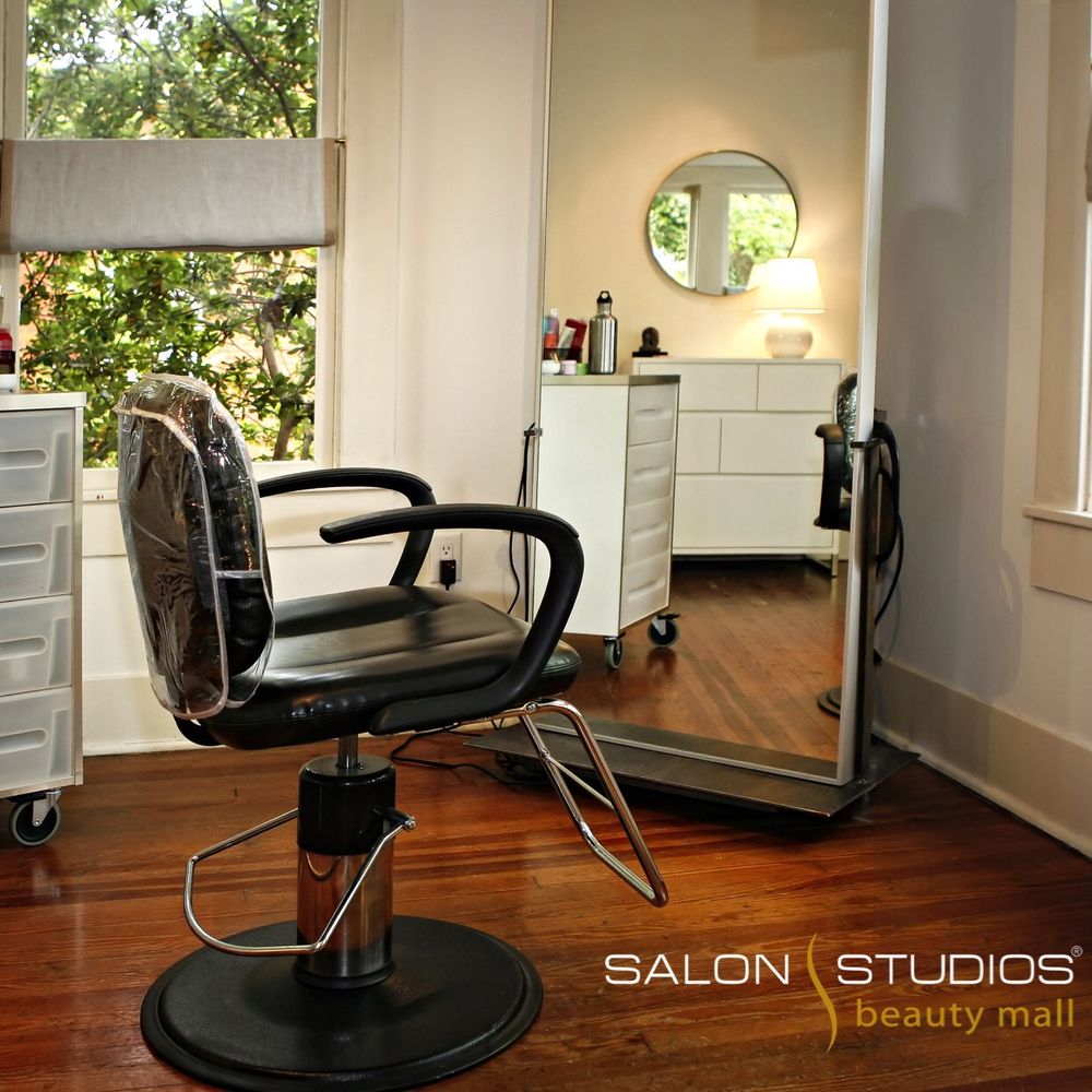 Salon Studios Logo