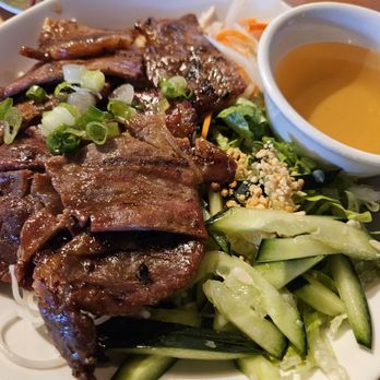 Lequy - bbq pork vermicelli $16.25 - Vietnamese Near Me - Palo Alto, California Lequy - bbq pork vermicelli $16.25 - Vietnamese Near Me - Palo Alto, California