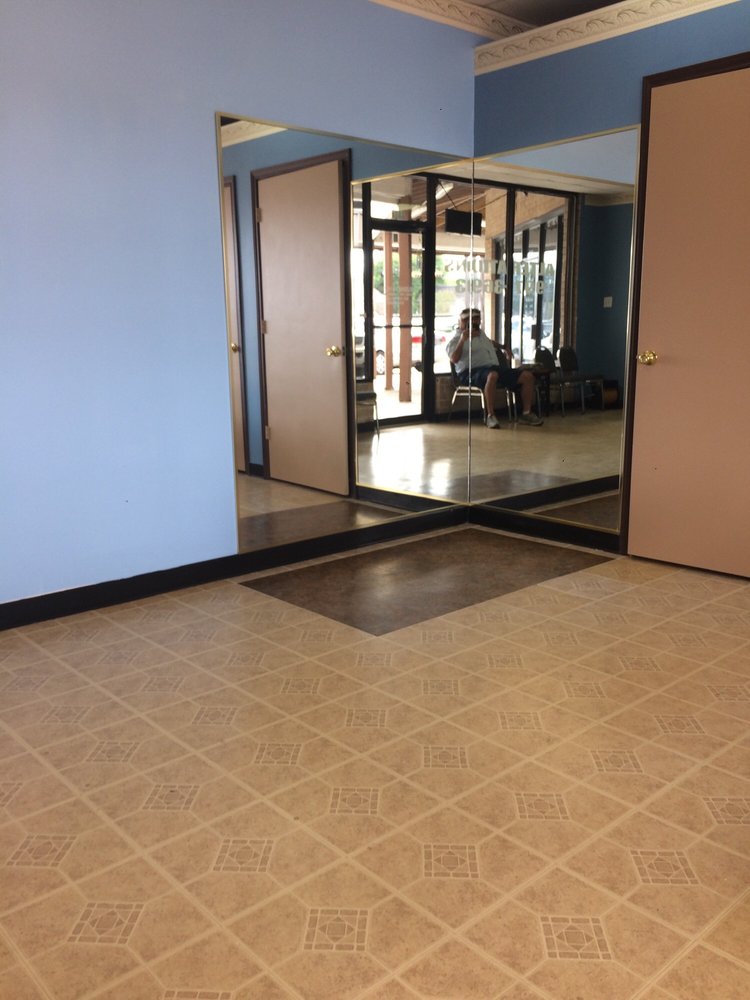 VO ALTERATIONS & CLEANERS Updated October 2024 13 Reviews 3419