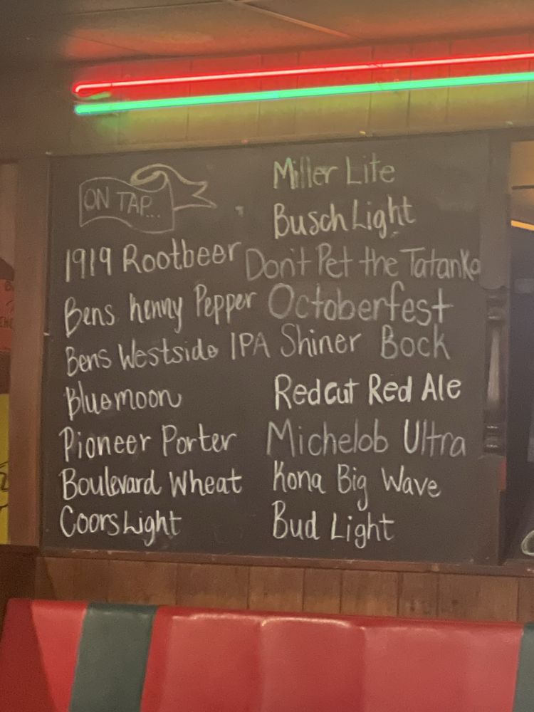 Charlie's Pizza House