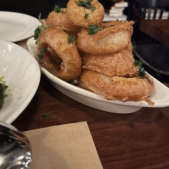 Chi Spacca - Onion rings cooked in beef tallow with garlic aioli dipping sauce - Italian Near Me - Los Angeles, California Chi Spacca - Onion rings cooked in beef tallow with garlic aioli dipping sauce - Italian Near Me - Los Angeles, California