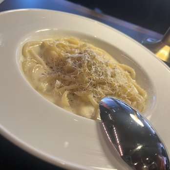 Fioretta - Cacio e pepe - Italian Near Me - Chicago, Illinois