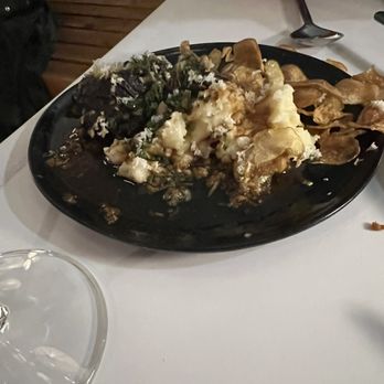 G-Love - Braised Short Rib with Red Wine, Salt+Vinegar chips - New American Near Me - Portland, Oregon