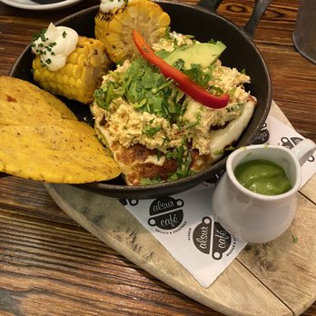 Alsur Café - arepa reina pepiada - Breakfast & Brunch Near Me - Barcelona, B