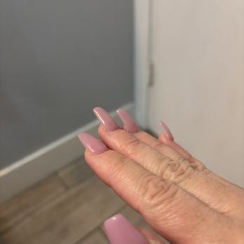 Polish Me Pretty Nail Bar - No curve (apex) to nail. - Nail Salons Near Me - Tempe, Arizona