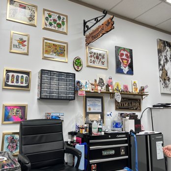 Emerald Tattoo Manteca - Tattoo Near Me - Manteca, California