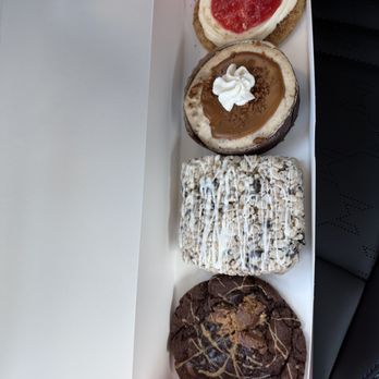 Crumbl - Heartland - Bakeries Near Me - Mississauga, Ontario Crumbl - Heartland - Bakeries Near Me - Mississauga, Ontario
