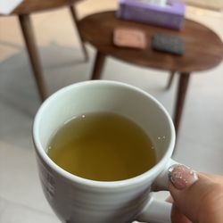 En Dharma SPA Zona Rosa - The tea they offered us before the massage