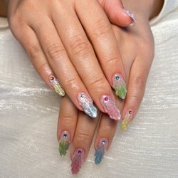 Colorful Glitter Nails - Sparkle in Every Shade!