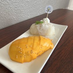 Big Monster Sushi & Thai - Mango with coconut sticky rice