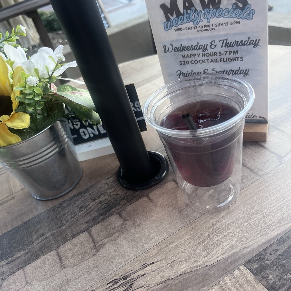 Maws Mountain Moonshine - Drinks to go!! - Distilleries Near Me - Mt Dora, Florida Maws Mountain Moonshine - Drinks to go!! - Distilleries Near Me - Mt Dora, Florida