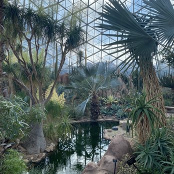 Mitchell Park Domes - Parks Near Me - Milwaukee, Wisconsin Mitchell Park Domes - Parks Near Me - Milwaukee, Wisconsin