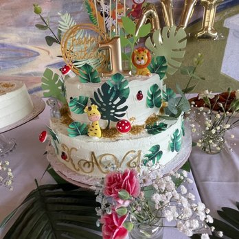 BKNY Thai Restaurant - Jungle theme cake - Thai Near Me - Bayside, New York