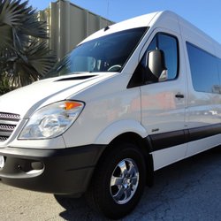 Field of Greens Limousine Service - 15 passenger