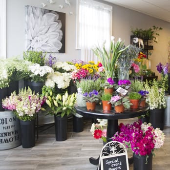 Post Road Flowers - Florists Near Me - Wayland, Massachusetts Post Road Flowers - Florists Near Me - Wayland, Massachusetts