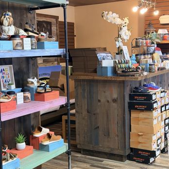 Beck's Shoes - Shoe Stores Near Me - San Jose, California