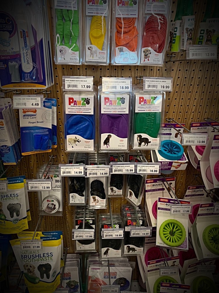 CHOW HOUND PET SUPPLIES Updated August 2024 34 Photos & 13 Reviews 5097 Century Ave