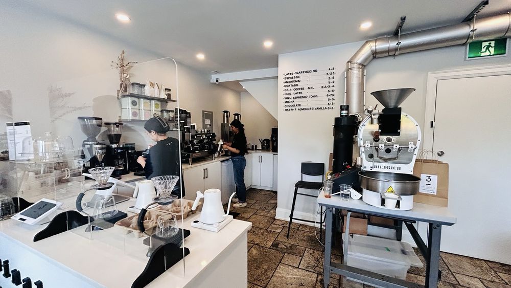 Terminal 3 Roasters Logo