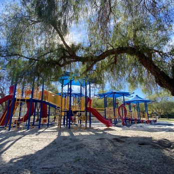 Carmel Mountain Ranch Community Park - Large structure - Parks Near Me - San Diego, California