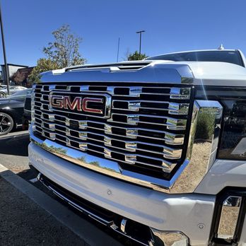 Ds Detailing - Clean grill - Auto Detailing Near Me Ds Detailing - Clean grill - Auto Detailing Near Me