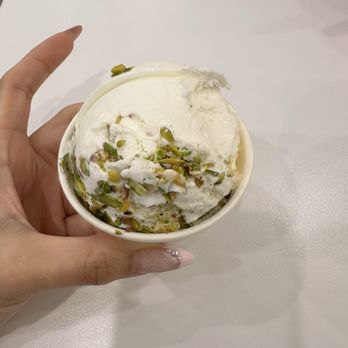 Bazaria Sweets - Ice Cream & Frozen Yogurt Near Me - Plano, Texas